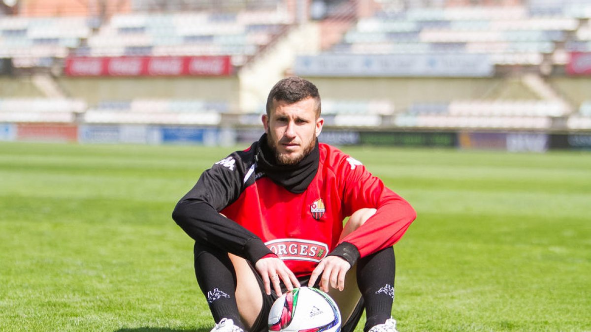 L'excapità Álex Colorado competirà la propera temporada al Llagostera