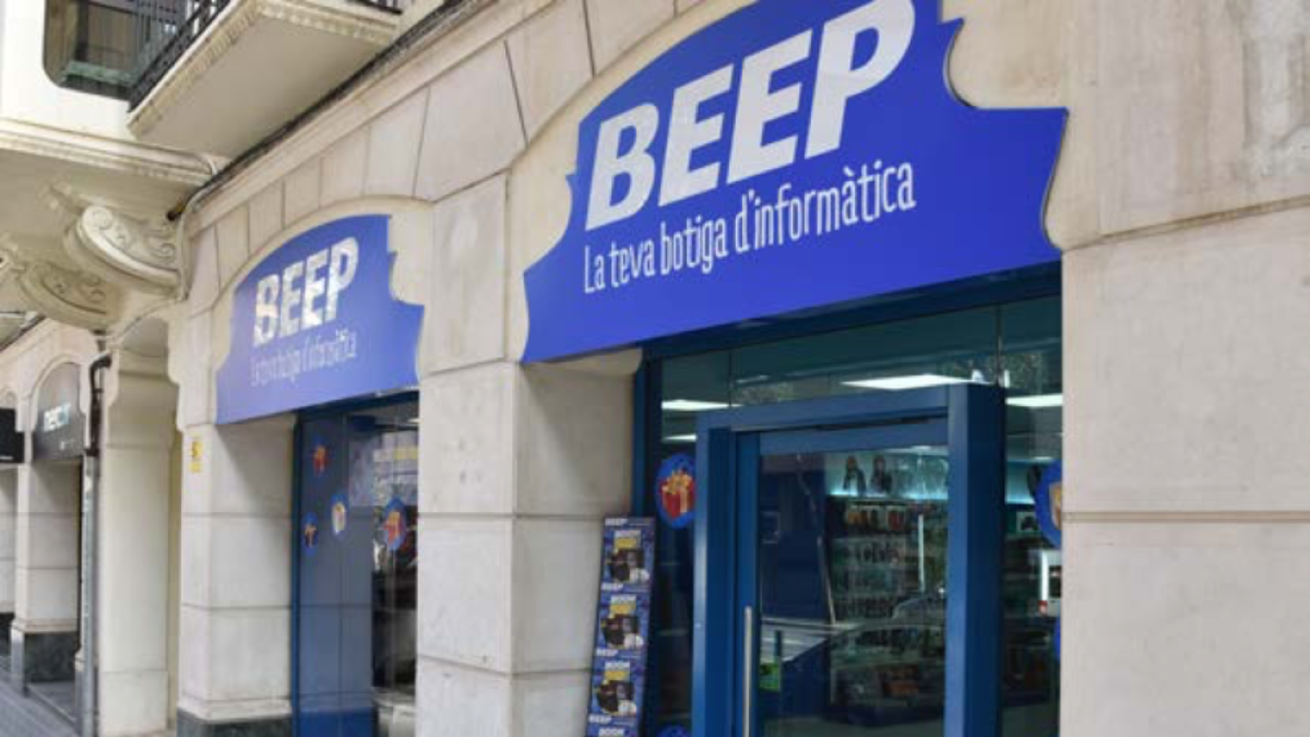 La tienda BEEP de Ramon y Cajal se traslada en la Avenida Prat de la Riba