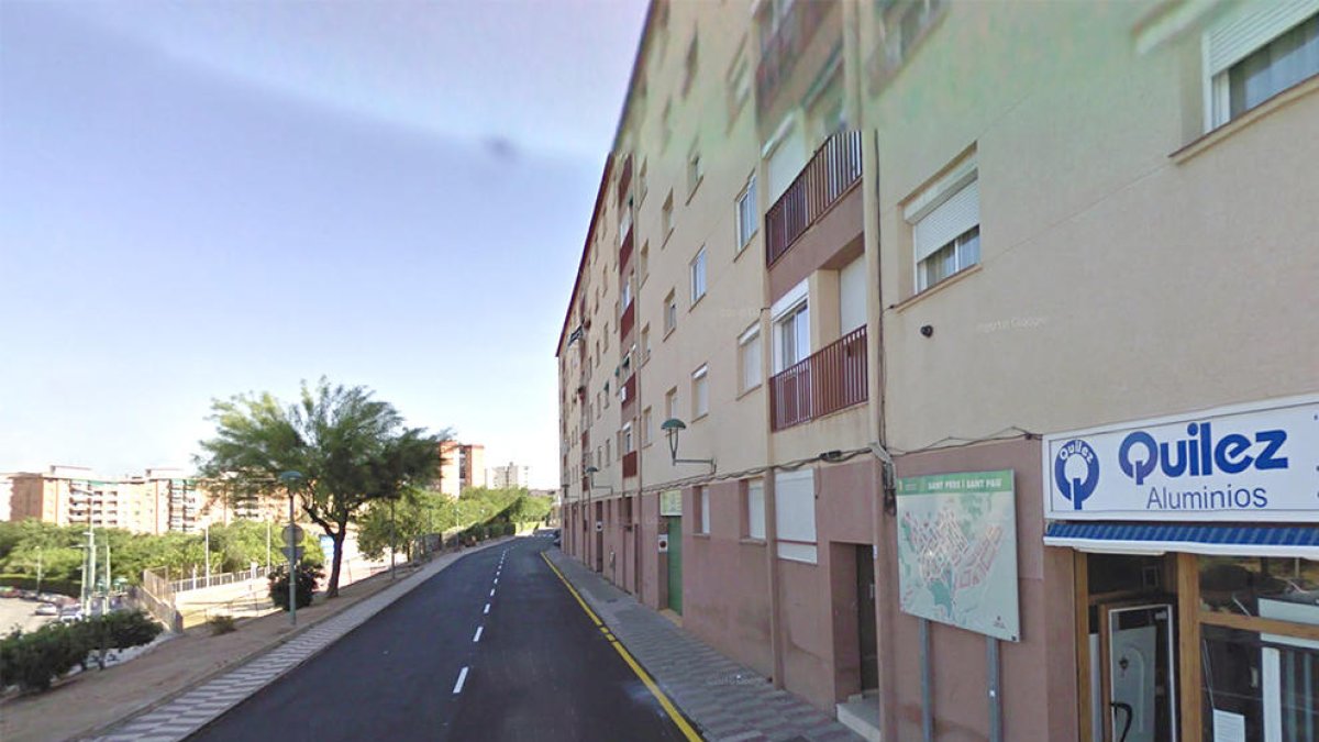 Un herido con quemaduras leves al incendiarse la televisión en su casa en Tarragona