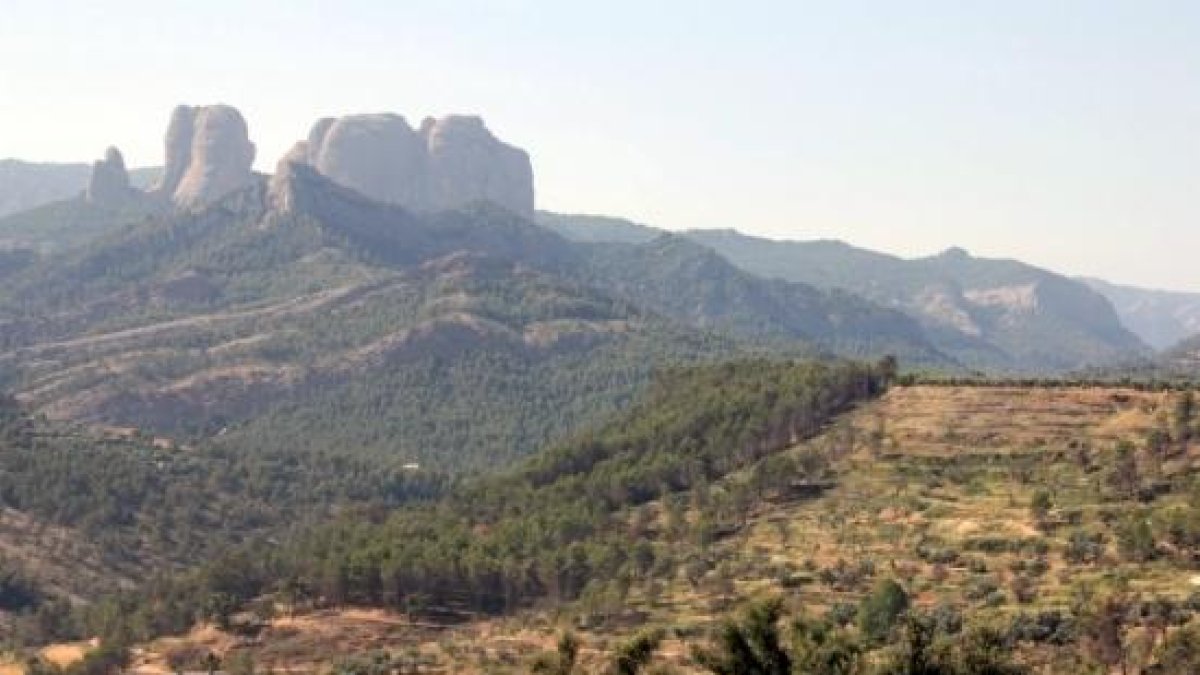 Horta de Sant Joan permitirá la instalación de campings y caravanas en torno al pueblo y la entrada de los Puertos