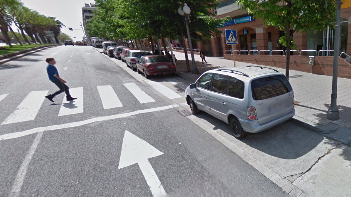 Una furgoneta atropella un jove a la rambla President Macià