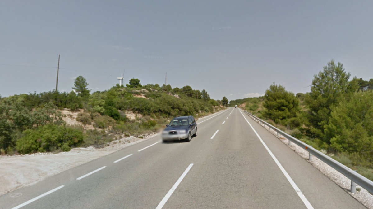 Un herido crítico y dos menos grave en un accidente en Batea