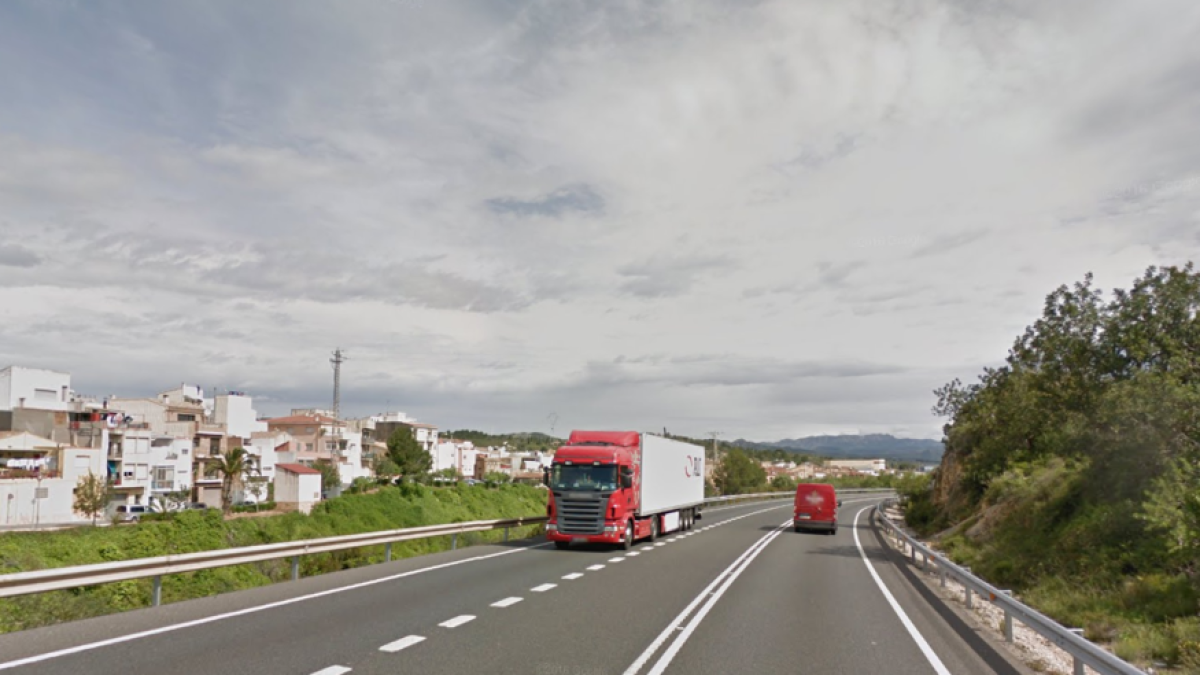 Tres heridos en un accidente en el Perelló