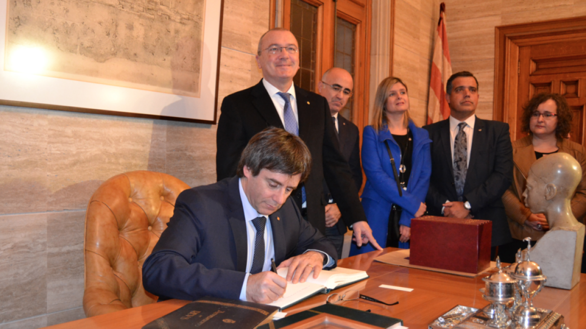 Recepción institucional al president de la Generalitat en Reus