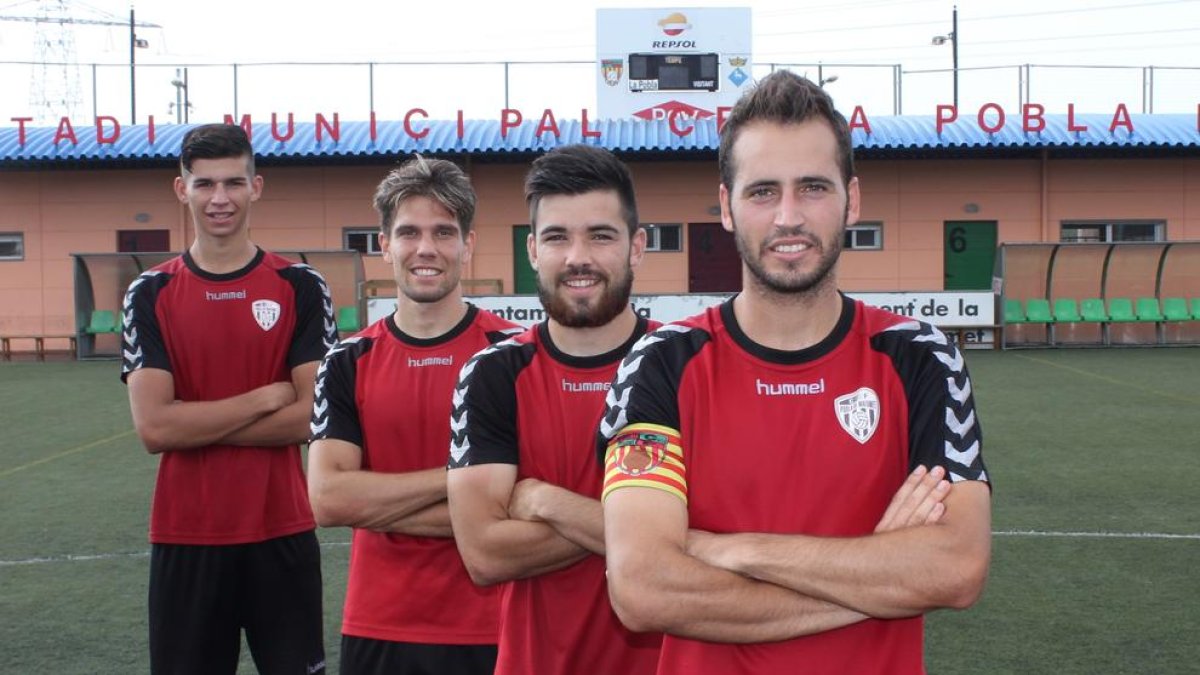 Vadillo, Ruxi, Gil i Jesús López, capitans de la Pobla