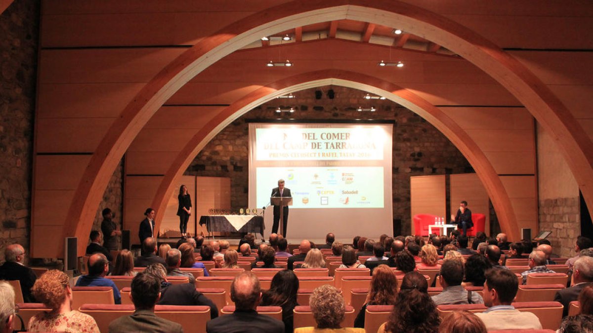 La Noche del Comercio de Tarragona reconoce la tarea de las asociaciones