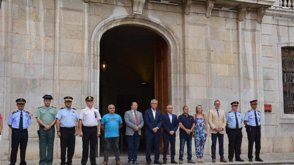 Los Mossos y la Guardia Urbana patrullan juntos en Levante para prevenir robos