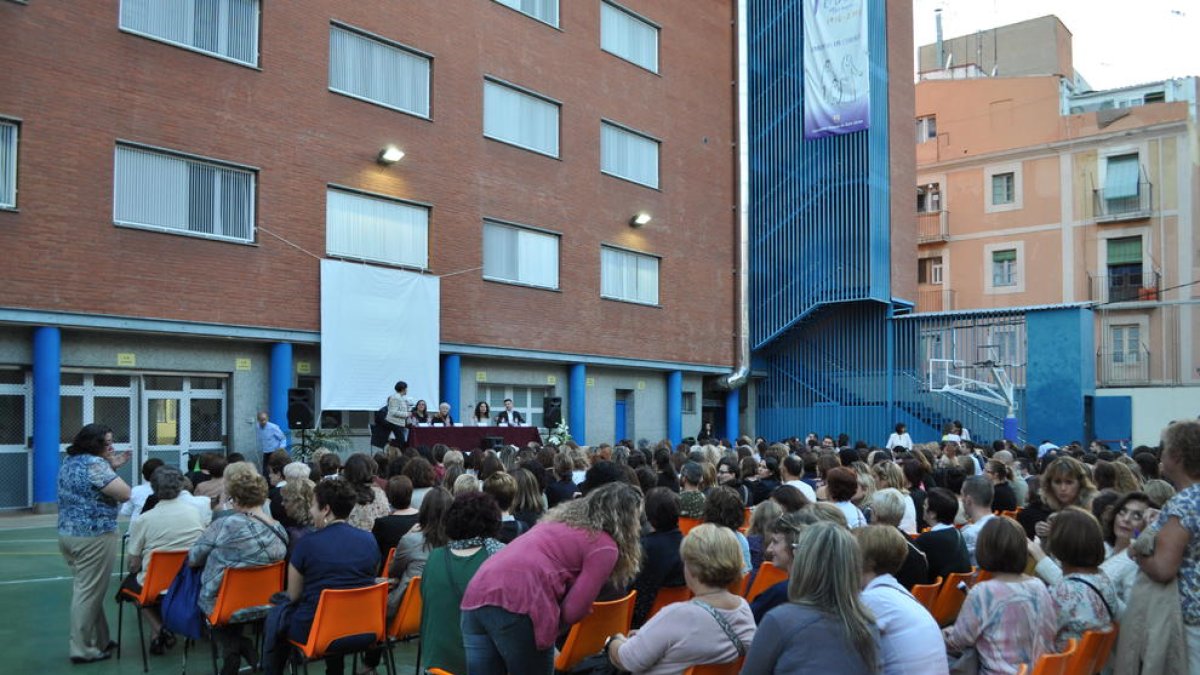 Encuentro centenario de exalumnos del Colegio 'El Carme'