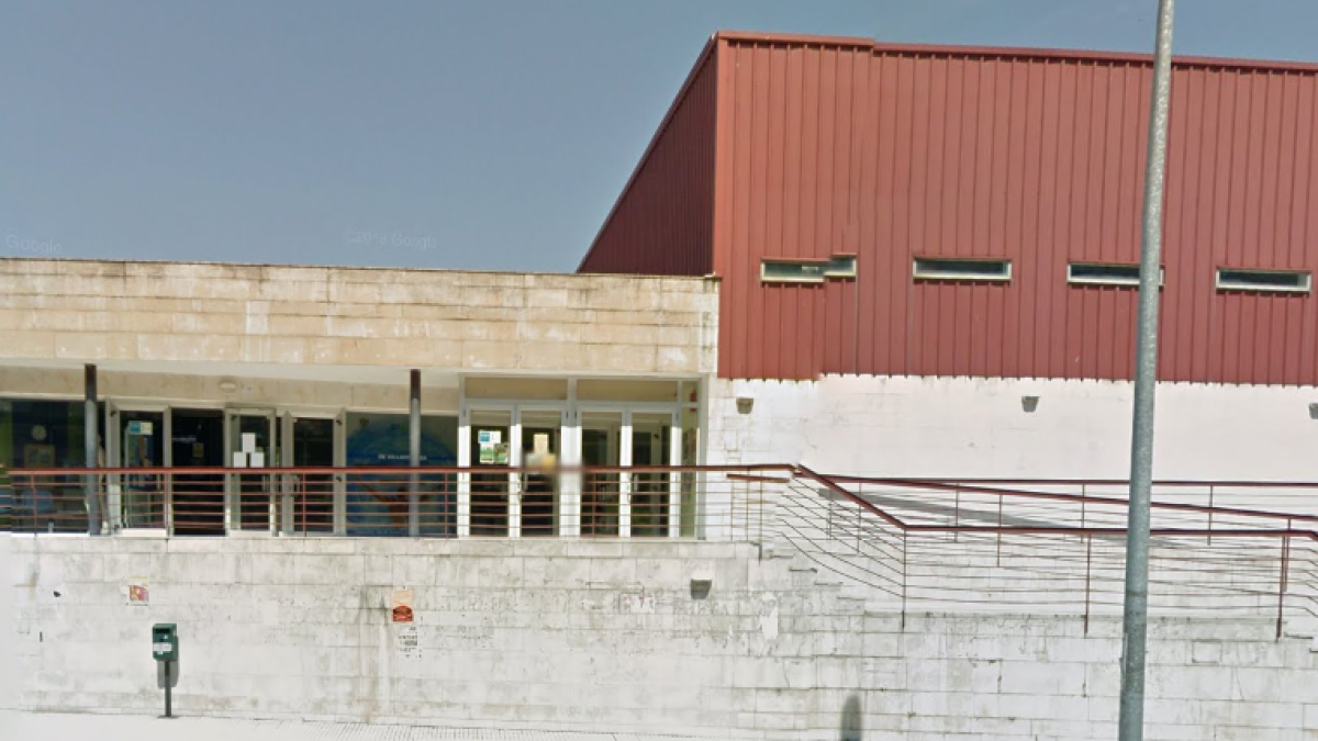 Encuentran a un hombre muerto después de pasar 17 horas en la sauna de la piscina municipal