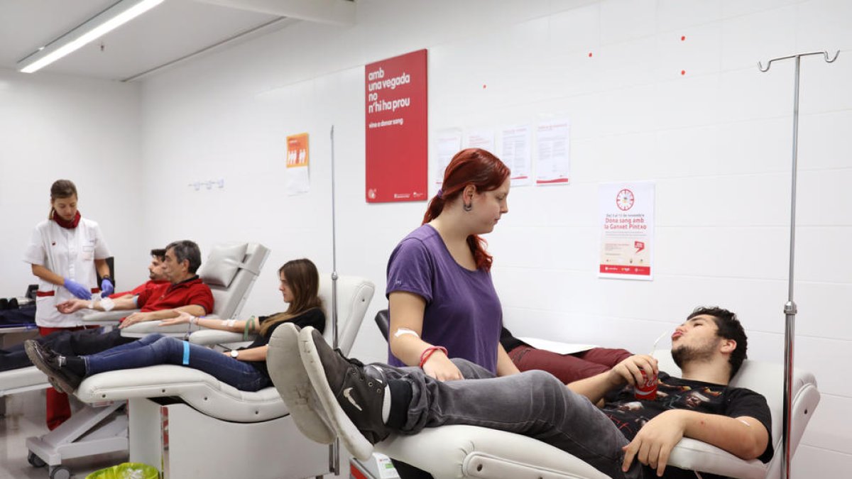 El llamamiento de Adrià moviliza cada día a 100 nuevos donantes de médula en Reus