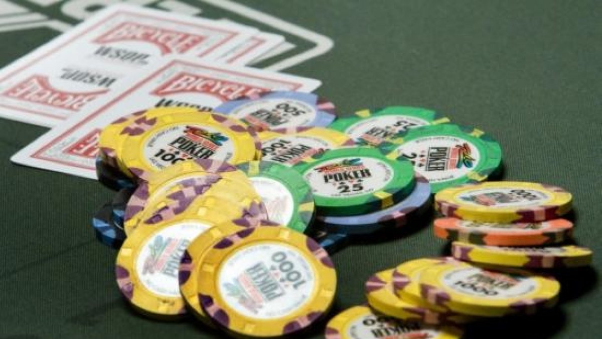 Denuncien un reusenc i un calafellenc per jugar a pòquer il·legalment