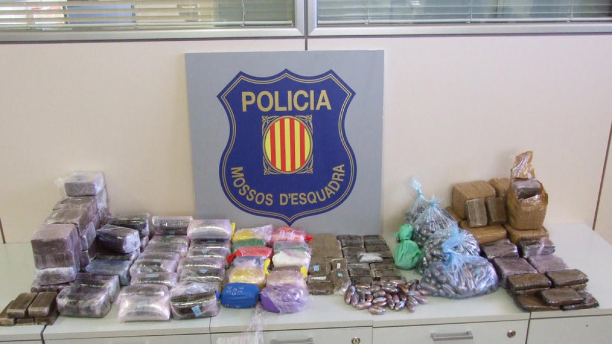 Set detinguts de dos grups criminals per tràfic de drogues al Baix Penedès