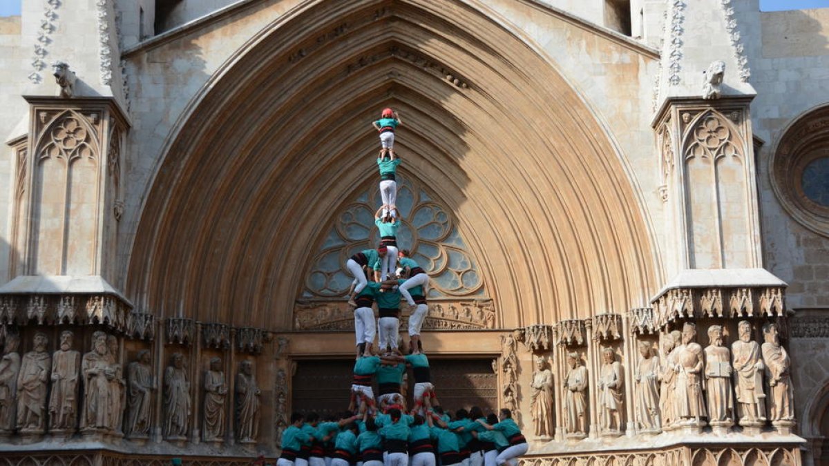 Els Castellers de Vilafranca es queden sense poder completar el 4de9sf al Pla de la Seu