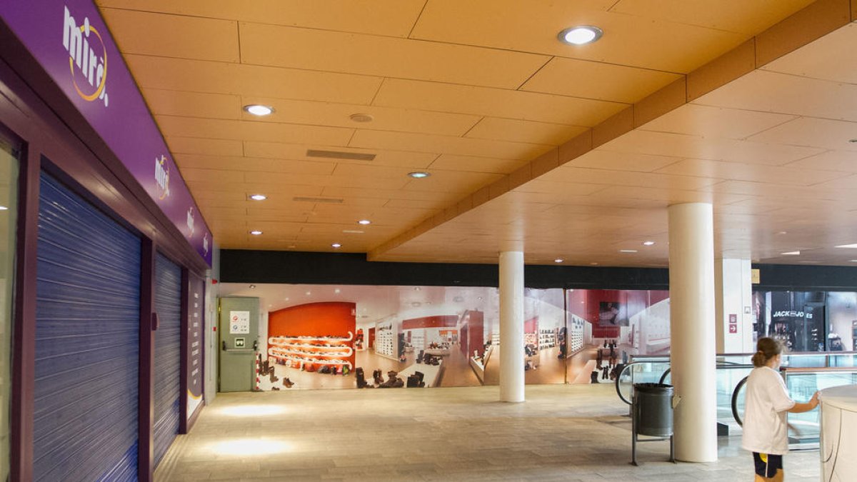 Decathlon i Media Markt negocien la seva arribada al Centre del Pallol