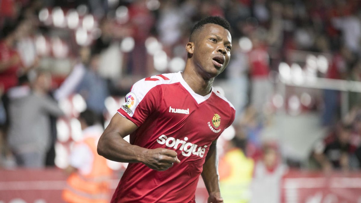 Uche torna a enamorar al Nou Estadi