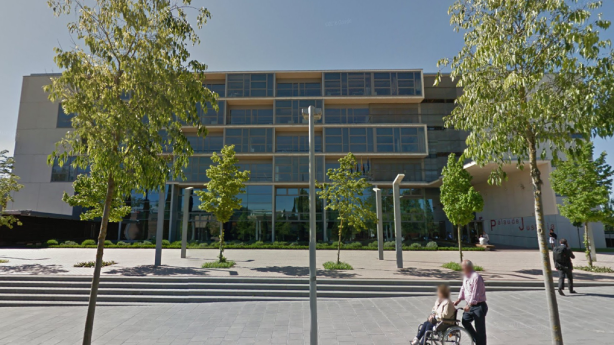 Absolen l'acusat d'obligar una dona amb una minusvalidesa psíquica a prostituir-se