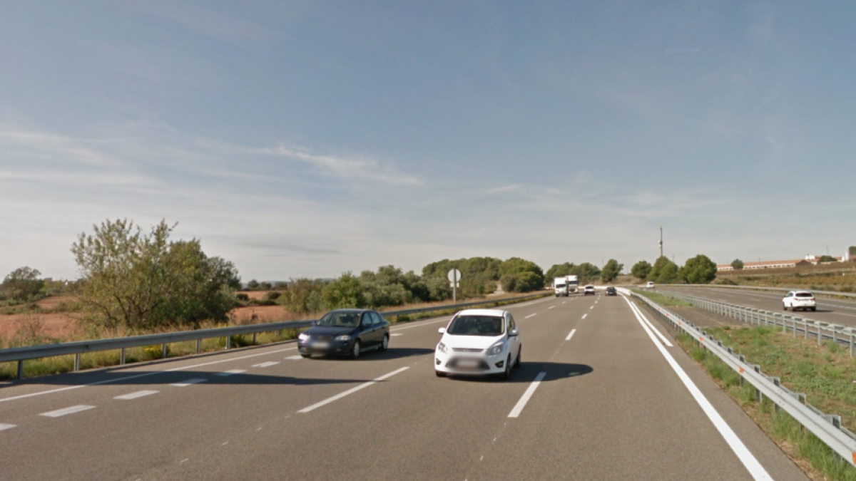 Un turisme pateix una sortida de via a Banyeres del Penedès sense causar ferits