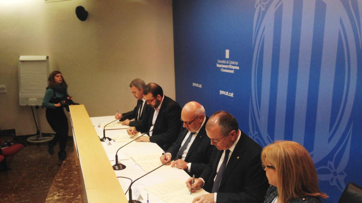 L'empresa de subministrament d'aigua de Reus se suma a la lluita contra la pobresa energètica