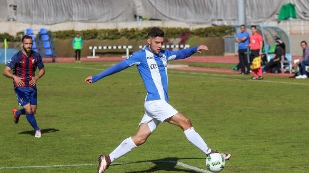 L'extrem Tete Morente, primer fitxatge del Nàstic 2017-18