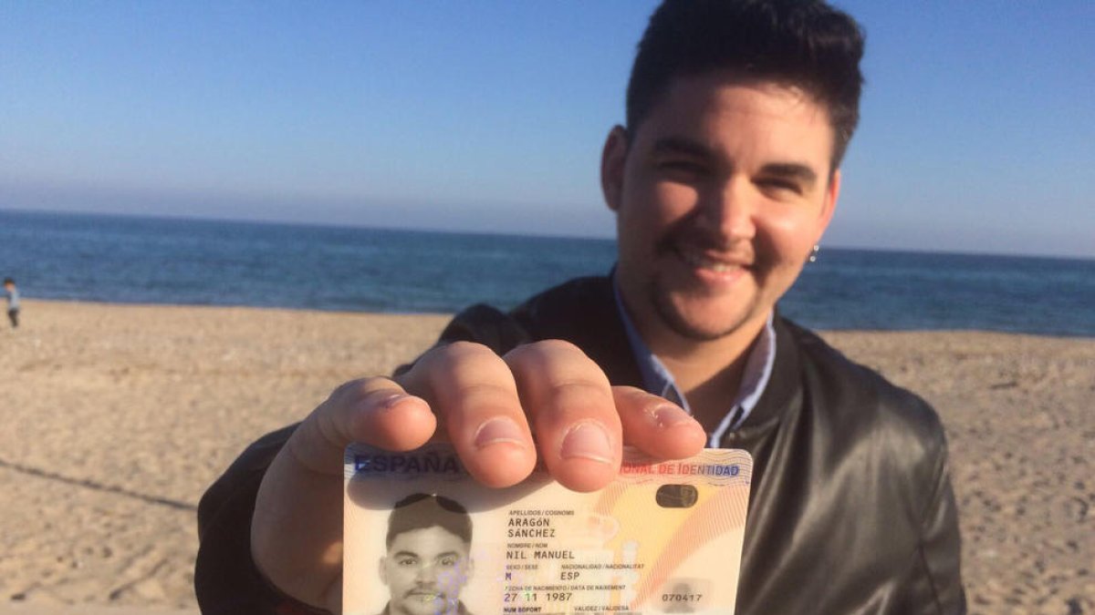 «El canvi de nom al DNI és un dels dies més feliços per als transsexuals»