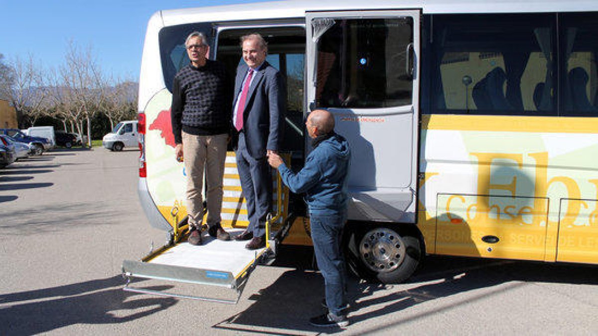 Repsol financia el servicio de transporte adaptado del Baix Ebre con 24.500 euros este 2017