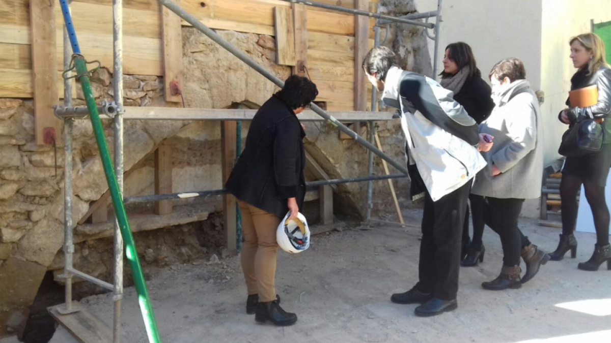 Les obres de restauració de l'arc medieval acabaran en quinze dies