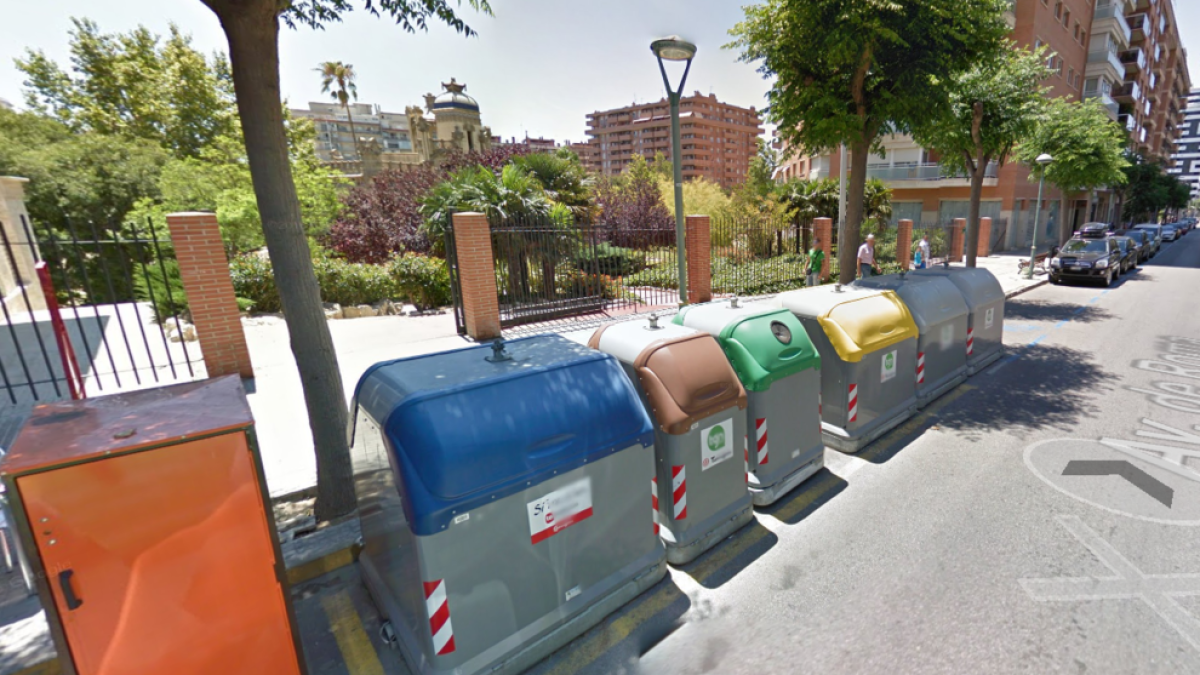 Detingut per cremar contenidors gràcies a l'actuació d'un Mosso fora de servei