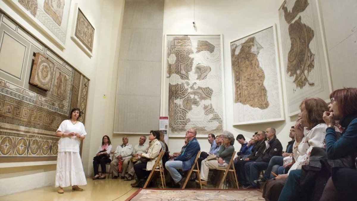 Más de un millar de personas visitan los museos el Día Internacional