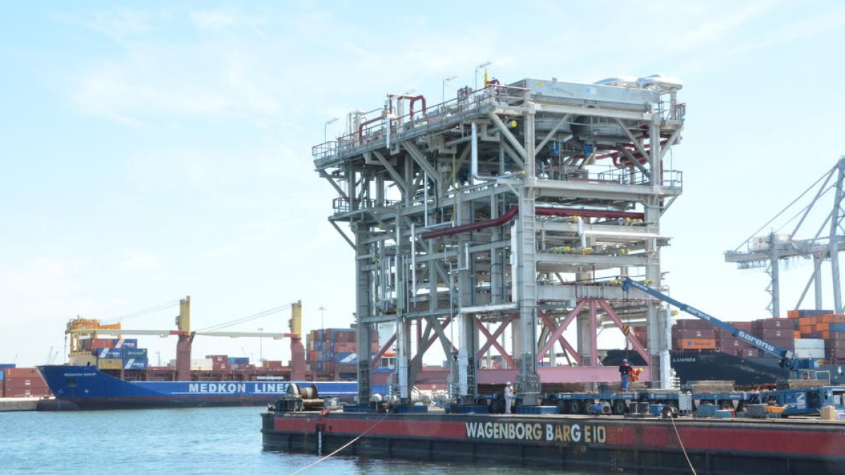 El Port de Tarragona exporta mòduls de maquinària industrial a Anvers