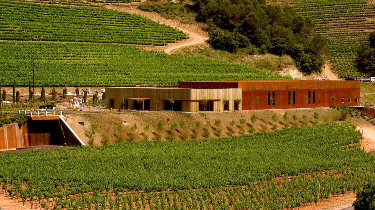 La bodega Perinet del Priorat produïrà dos vinos en California