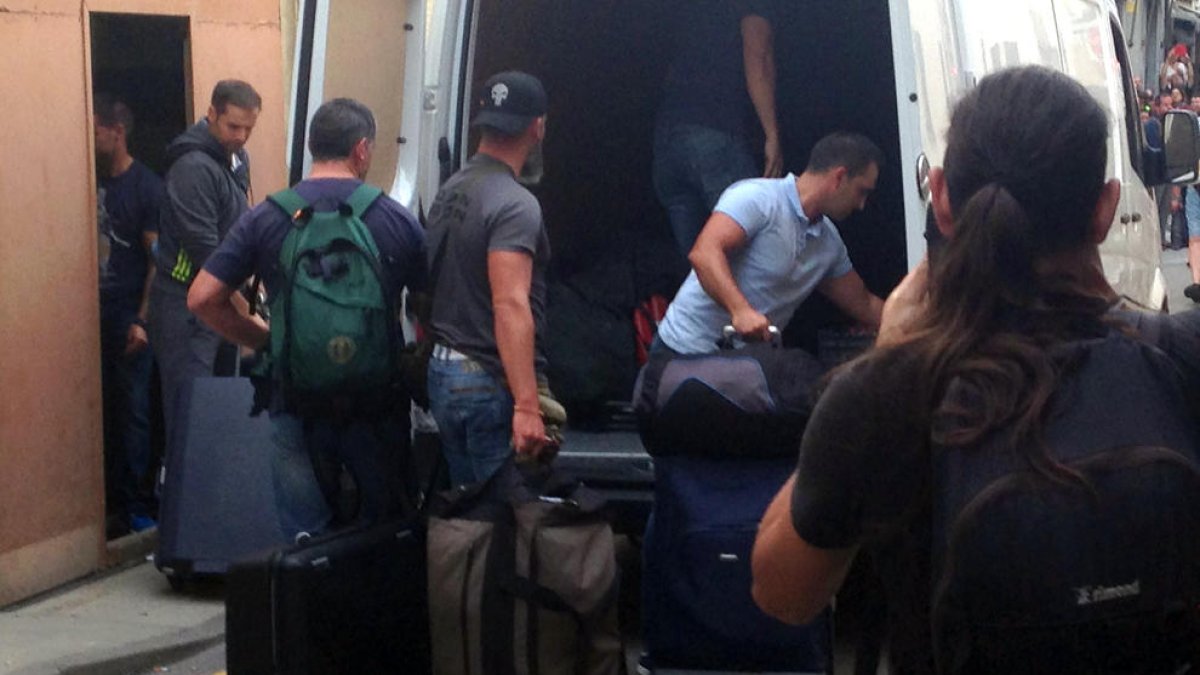 La Fiscalia investiga per «odi i discriminació» l'expulsió de la policia d'hotels de Calella i Pineda de Mar