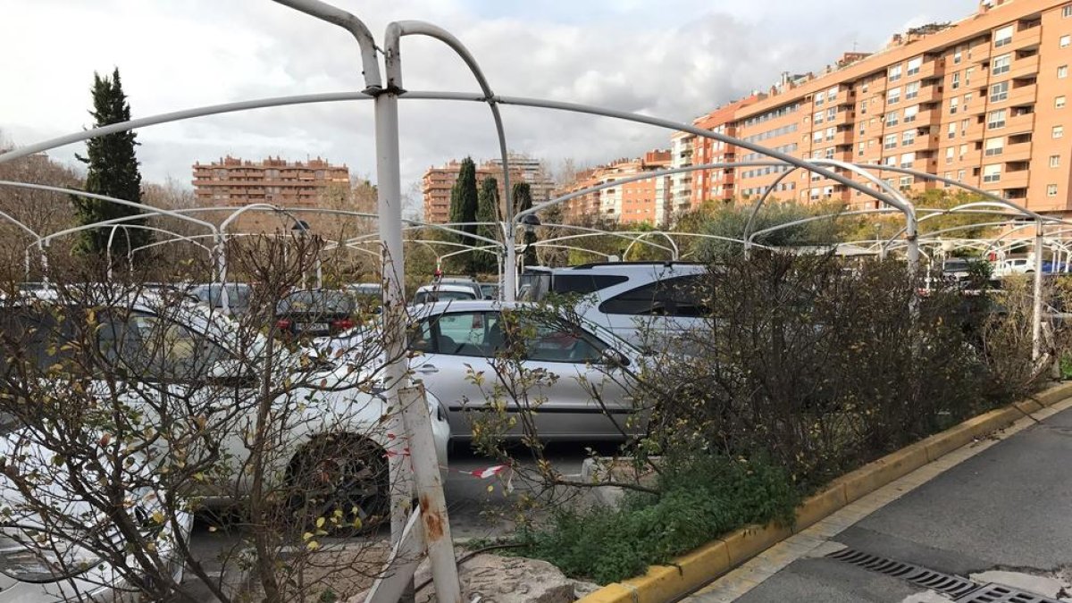 El pàrquing Battestini tanca tres dies pels danys causats pel fort vent