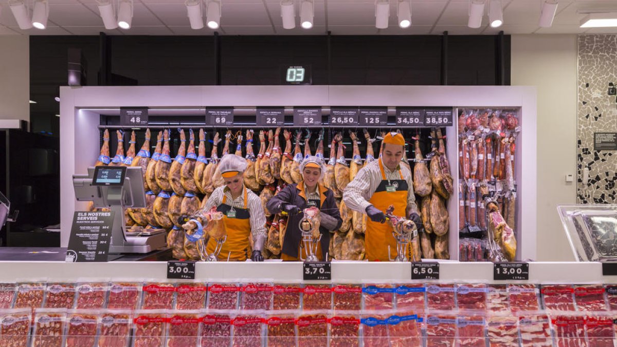 Mercadona obre un nou model de botiga eficient a Reus