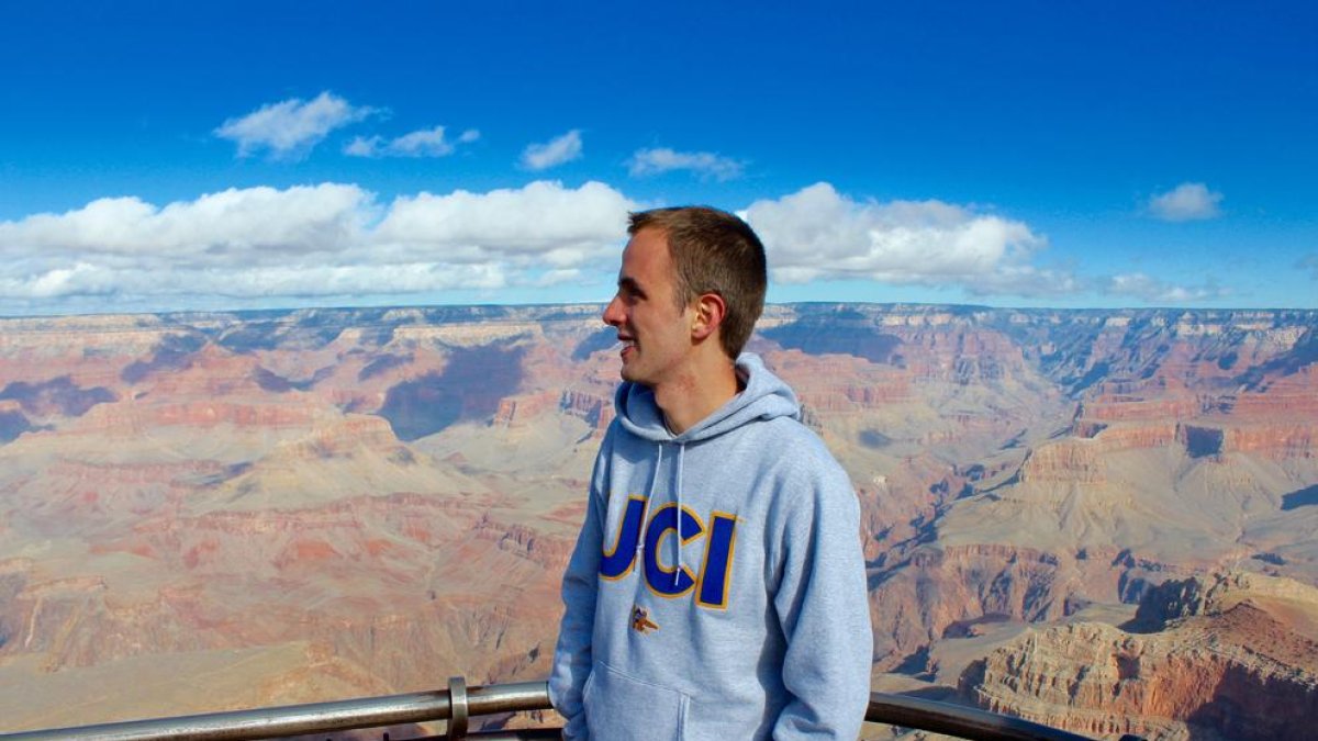 «Cuinen molt poc i viuen de plats precuinats o de comandes a domicili»