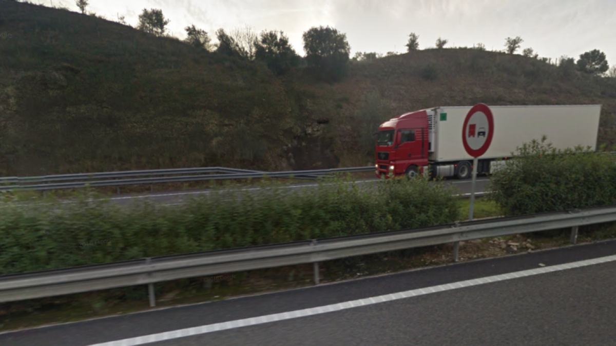 Un herido leve en un accidente en la AP-7 en Amposta