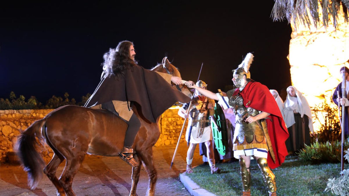 El pesebre viviente de la Muralla ha recibido 1.200 visitas en sólo dos días