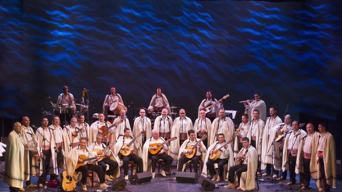 Cantando boleros con sabor canario