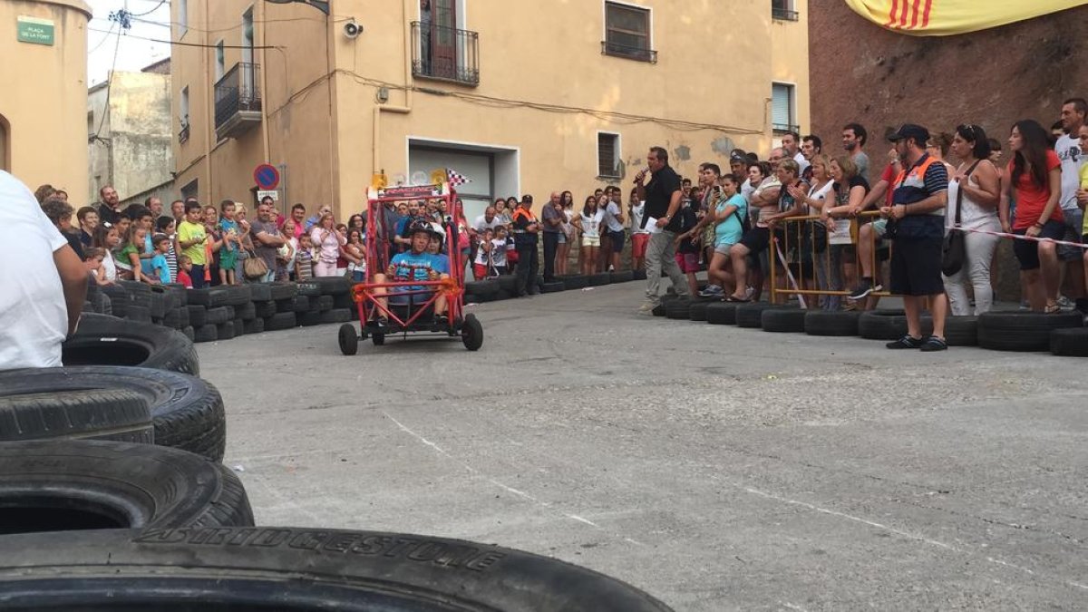 Oberta la inscripció per la baixada d'andròmines de la Festa Major del Morell