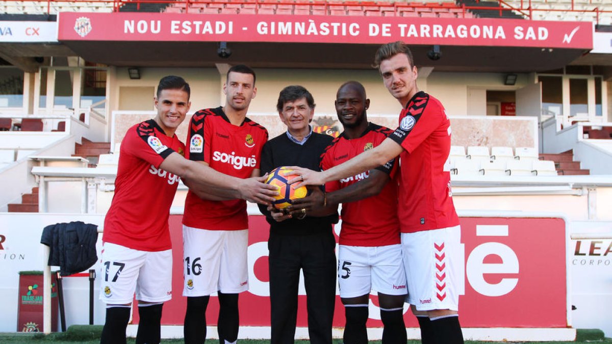 El Nàstic continúa activo en el mercado de fichajes