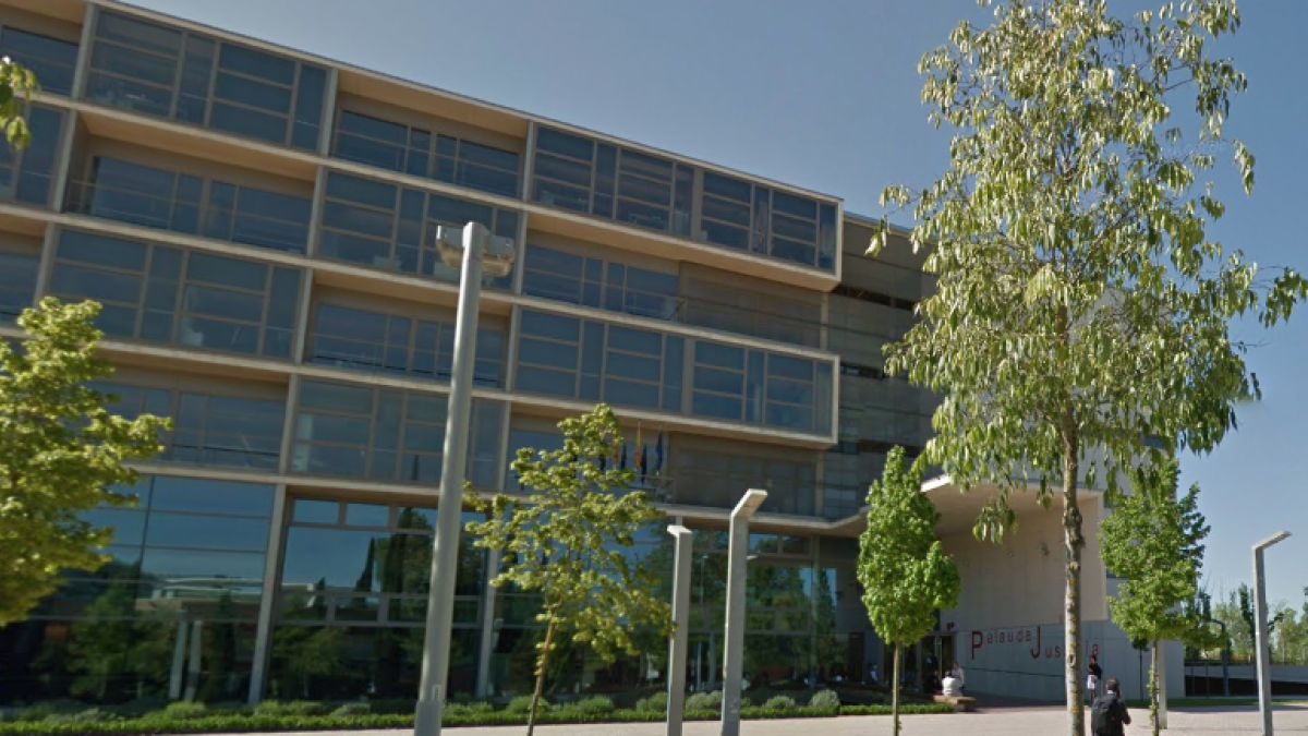 Piden 12 años de prisión para el chico que atacó a su compañero de piso con una catana