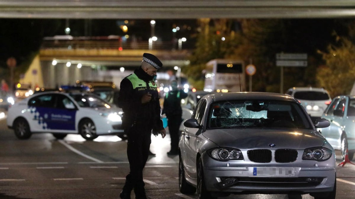 Un home resulta ferit en un atropellament a l'Avinguda Vidal i Barraquer