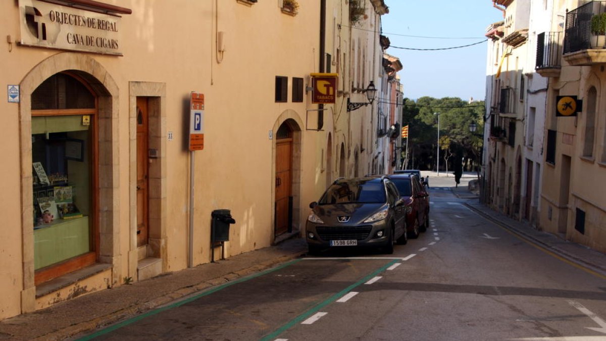 S'habiliten aparcaments per estacionar 15 minuts de forma gratuïta en zones comercials