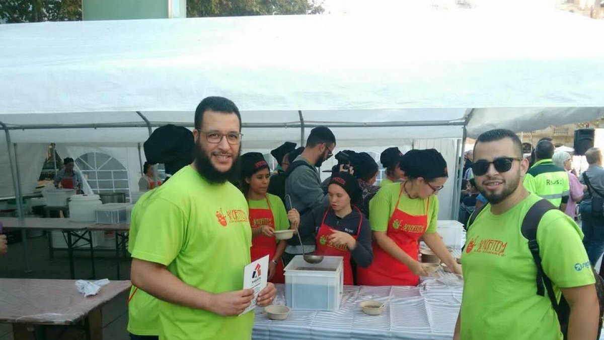 La mezquita de Reus se abre a la ciudad y se hace un lugar|sitio en el tejido asociativo