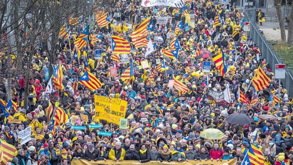 La Junta Electoral encuentra excesiva la cobertura de TV3 de la marcha de Bruselas y lo insta a compensar el PP