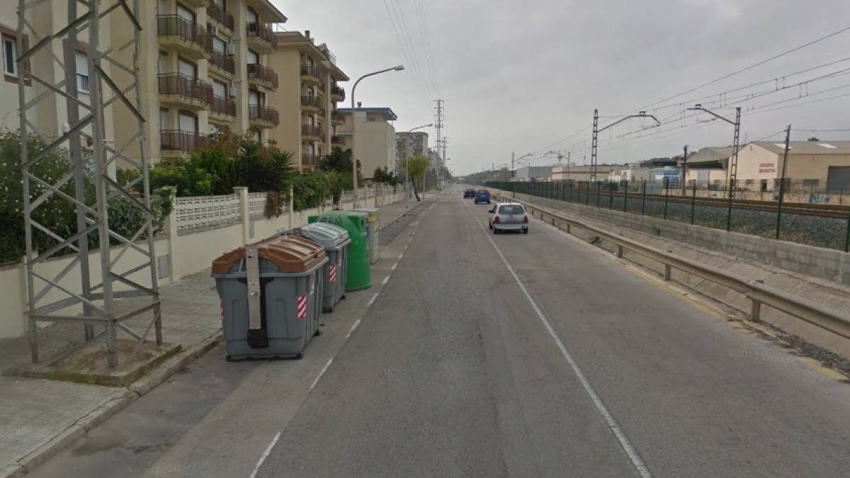 Queman dos contenedores en Calafell