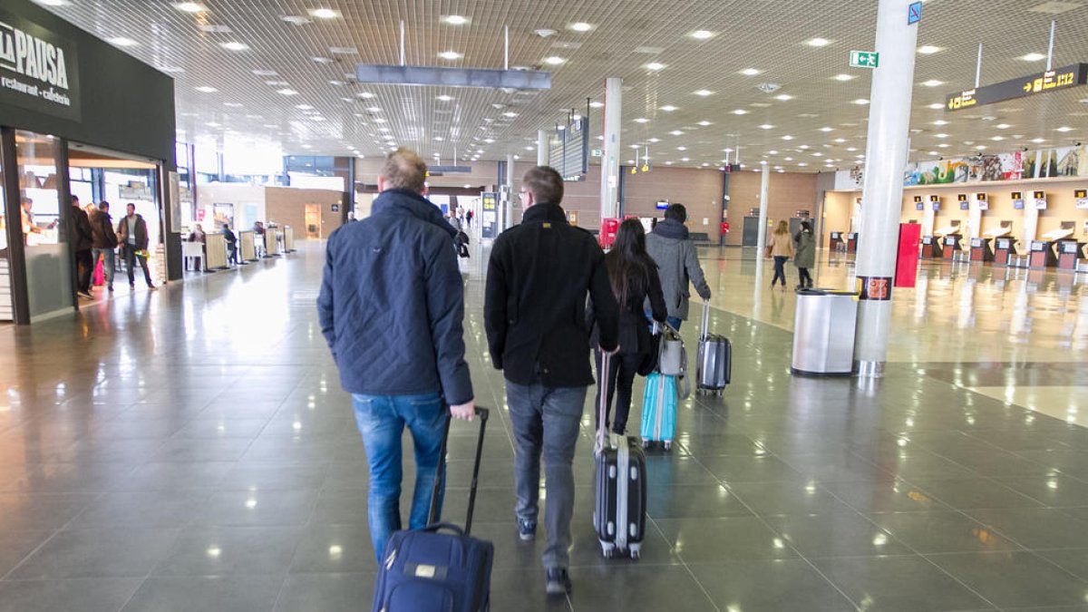 El Aeropuerto de Reus recibirá 18,3 millones en inversiones de Aena del 2017 en el 2021