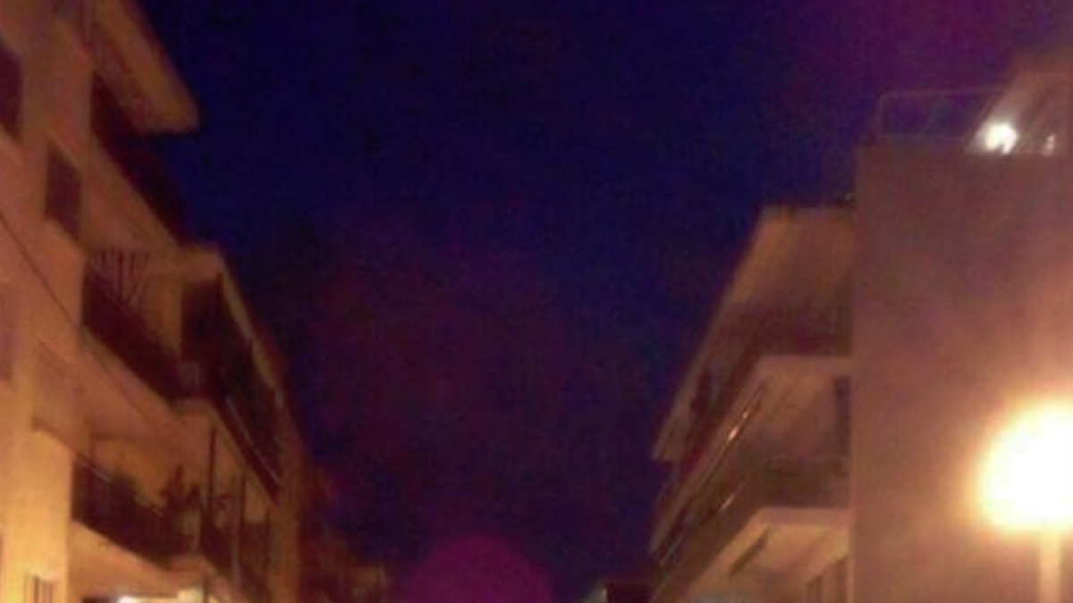 Los Bomberos socorren a una anciana en un tercer piso de Salou