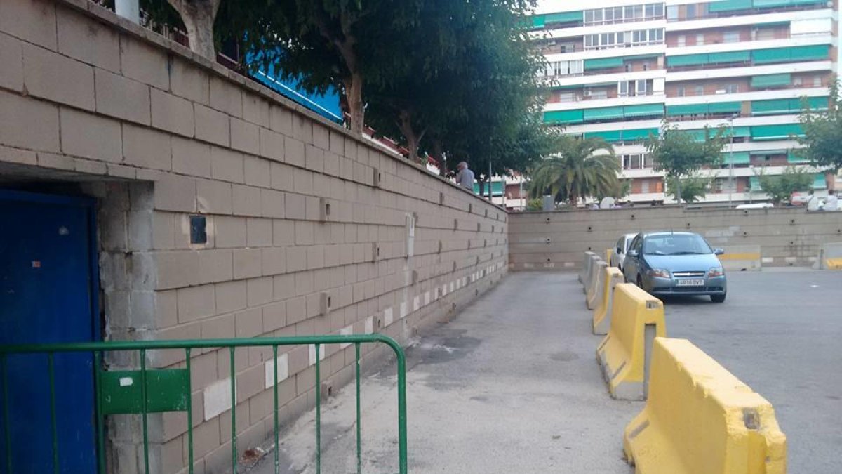 SPiSP denuncia la peligrosidad de un muro sin arreglar