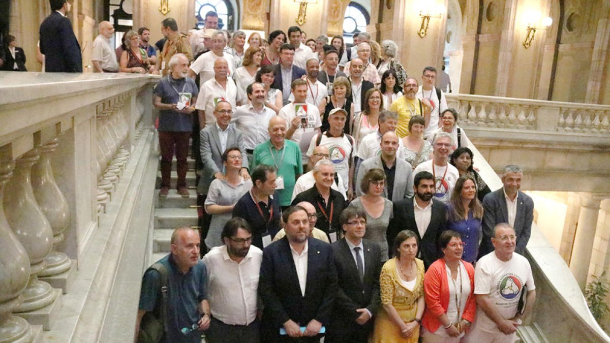 El Parlament aprova per unanimitat la renda garantida de ciutadania