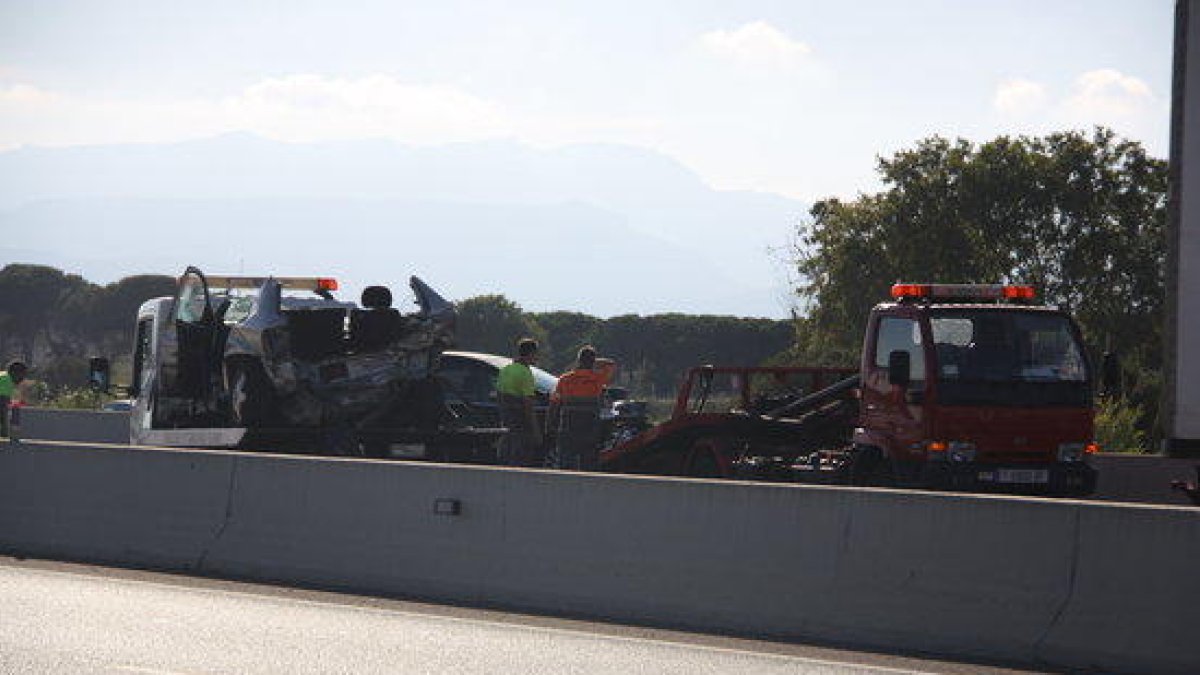 Cinc quilòmetres de retencions per una doble col·lisió a l'A-7 a Vila-seca